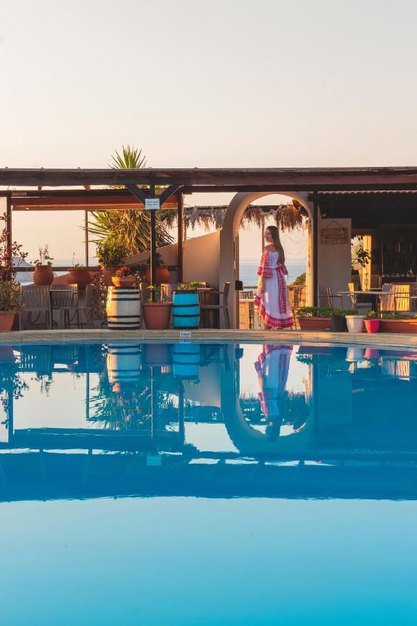 Chrissida Hotel Nea Kydonia  Екстер'єр фото